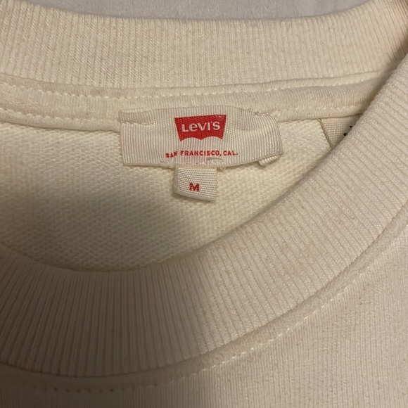 Levis sweater - Picture 3 of 3